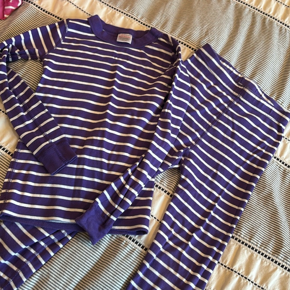 Hanna Anderson size 120 cm (6-7) purple striped pjs